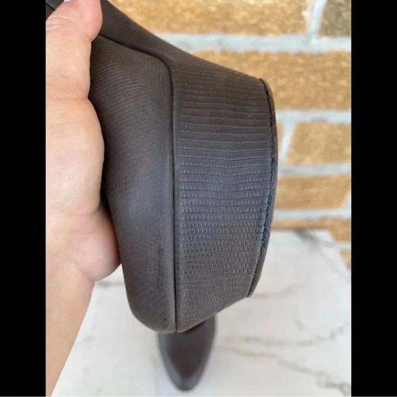 Saint Laurent Brown Ysl Aliama Lizard
Embossed Suede Heels Pumps Size 39/8.5 - Picture 10 of 13